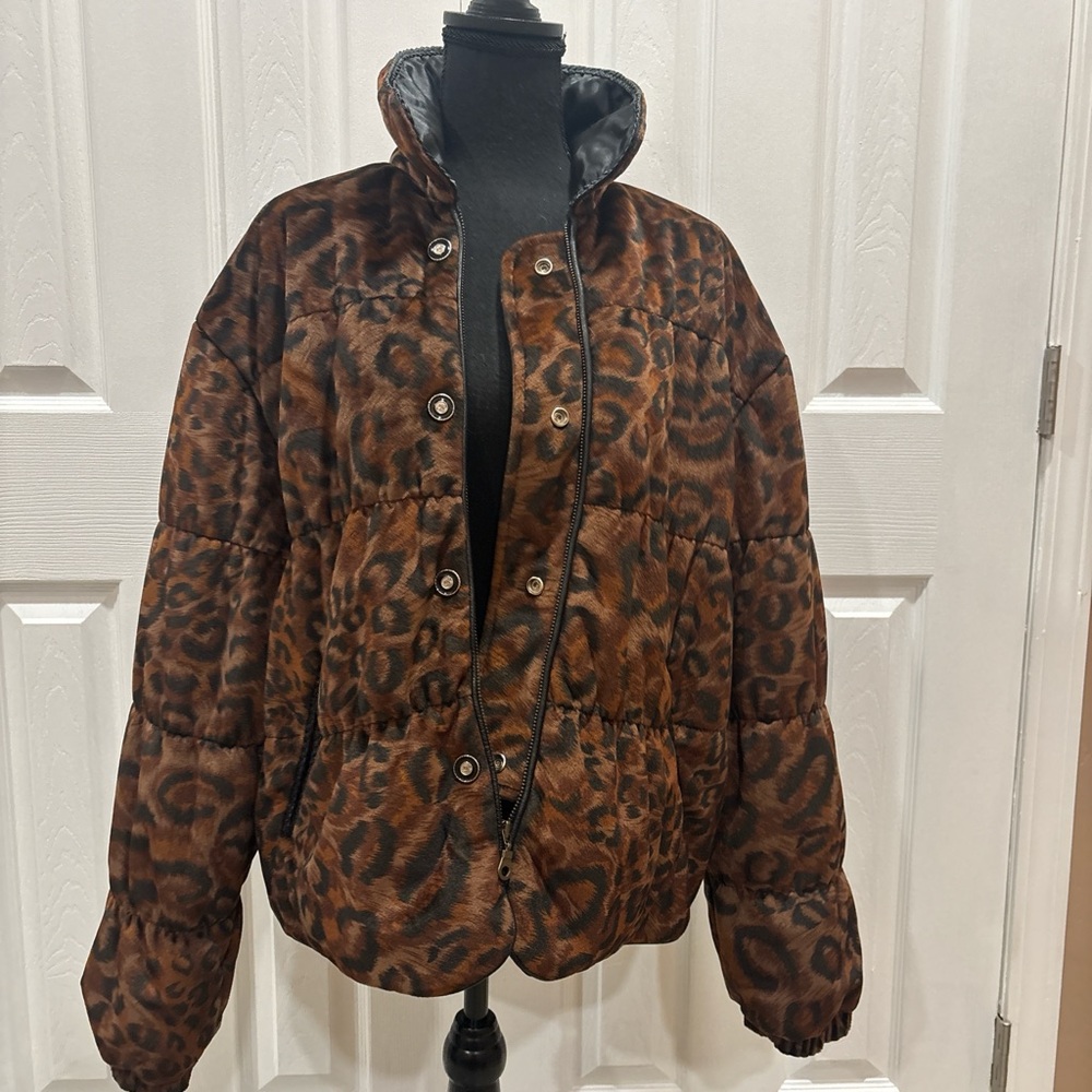 ANDY JOHNS  Vintage women's Faux Fur Leopard print jacket size M